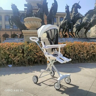 Xe đẩy 2in1 M9 phiên bản mới - Bàn ăn dặm cho bé, màn che và lò xo giảm sóc 5 Xe đẩy 2in1 M9 phiên bản mới - Bàn ăn dặm cho bé, màn che và lò xo giảm sóc 5