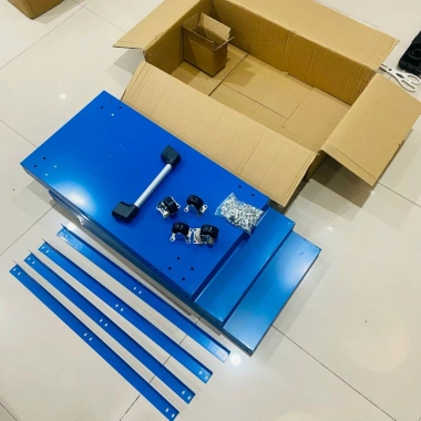 Xe đẩy dụng cụ 3 tầng bánh xe xoay 360 độ dễ di chuyển - Giá chỉ 515.000₫ 4 Xe đẩy dụng cụ 3 tầng bánh xe xoay 360 độ dễ di chuyển - Giá chỉ 515.000₫ 4