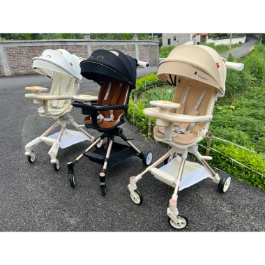 Xe đẩy K8 mẫu mới Hulk Kids - Bàn ăn dặm, vô lăng nhạc, giá ưu đãi 1,225,000₫ 2 Xe đẩy K8 mẫu mới Hulk Kids - Bàn ăn dặm, vô lăng nhạc, giá ưu đãi 1,225,000₫ 2