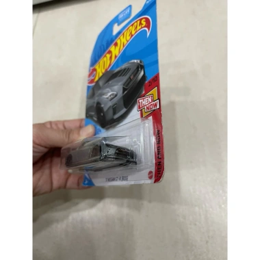 Xe mô hình Hotwheels 1:64 Nissan GT-R R35 - Card như hình, giá ưu đãi 260.000đ