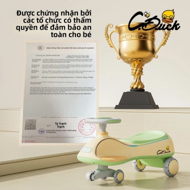 Xe ô tô xoay vịt vàng 1-8 tuổi, chống lật, bánh xe đa năng, im lặng có nhạc 4