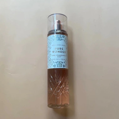Xịt thơm Bath and Body Works 236ml - Hương lâu, da mềm, Giá ưu đãi 177.000 VND