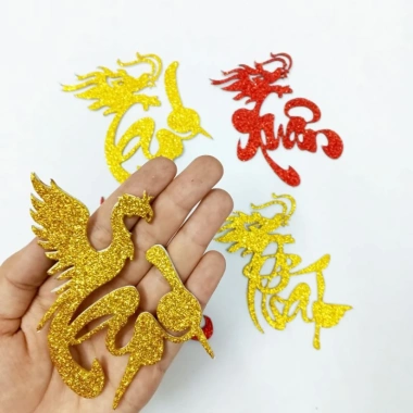 Xốp kim tuyến rồng phượng 10cm: Dán dưa hấu, dừa, mẹt, keo dán mặt sau, trang trí Tết, giảm giá 40.000₫