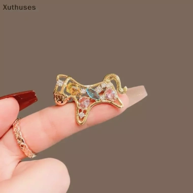XUT 1 Ngựa Thổ Cẩm Nhiều Màu Sắc - Phụ Kiện Thời Trang và Quà Tặng Tết 52.030 VND