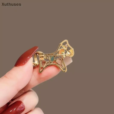 XUT 1 Ngựa Thổ Cẩm Nhiều Màu Sắc - Phụ Kiện Thời Trang và Quà Tặng Tết 52.030 VND