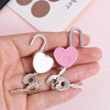 XYAX 10 Hình Trái Tim Vintage – 2 Chìa Khóa Nhựa Mini, Vali Ổ Khóa Dễ Thương, Phong Cách Cổ Lãng Mạn, Giá 53.130₫ 7