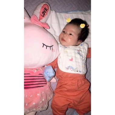 Yếm xô bé vuông 8 lớp cúc bấm chữ U trắng dày dặn siêu thấm hút 30x22cm Uni Baby 9