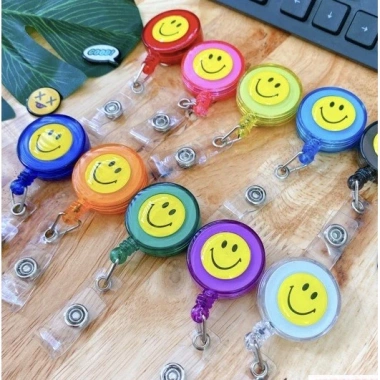 Yoyo Logo Mặt Cười Dây Rút – Gắn Thẻ Nhân Viên, Sinh Viên, Gửi Xe, Giá 8.000đ