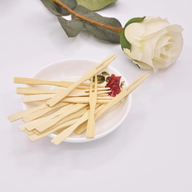 100 Cái Nĩa Gỗ Nhỏ Đựng Trái Cây và Snack - Tre Thanh Bền An Toàn Giá 8.940 VND 100 Cái Nĩa Gỗ Nhỏ Đựng Trái Cây và Snack - Tre Thanh Bền An Toàn Giá 8.940 VND