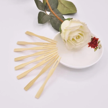 100 Cái Nĩa Gỗ Nhỏ Đựng Trái Cây và Snack - Tre Thanh Bền An Toàn Giá 8.940 VND 8 100 Cái Nĩa Gỗ Nhỏ Đựng Trái Cây và Snack - Tre Thanh Bền An Toàn Giá 8.940 VND 8