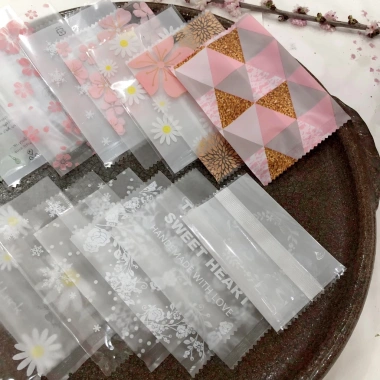 100 Túi bóng 7x10 cm đa dạng họa tiết - Hàn miệng, đựng trà, hoa thảo mộc, bánh kẹo - Giá chỉ 14.800 ₫ 2