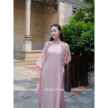 Áo cách tân 2 tà cổ tết đính cúc nơ, tay lỡ loe, vải gấm hoa Thanh Yên - lễ tết đồng phục