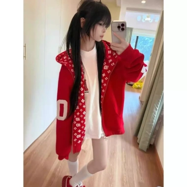 Áo Cardigan Dài Tay Thêu Chữ Đỏ Phong Cách Đường Phố 2.025 Giá 400.680 VND