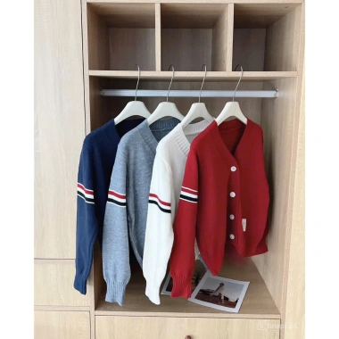 Áo Cardigan Nữ Len Mềm Dài Tay Kẻ Sọc Form Đẹp - Áo Khoác Len Mỏng Hàn Quốc 305k
