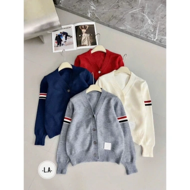Áo Cardigan Nữ Len Mềm Dài Tay Kẻ Sọc Form Đẹp - Áo Khoác Len Mỏng Hàn Quốc 305k