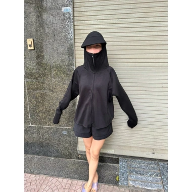 Áo chống nắng cánh dơi nữ cotton cao cấp, mũ vành rộng, khóa kéo, kín mặt UV >98% – Giá 169k 9 Áo chống nắng cánh dơi nữ cotton cao cấp, mũ vành rộng, khóa kéo, kín mặt UV >98% – Giá 169k 9
