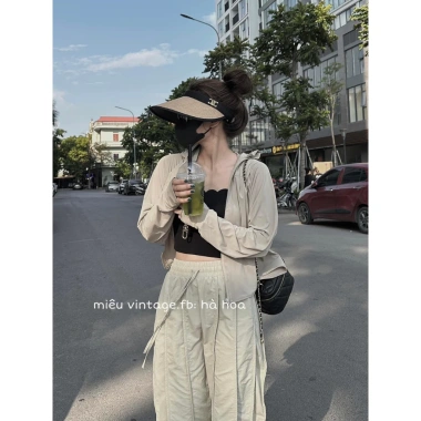 Áo Chống Nắng Nữ Thun Lạnh CHỐNG UV Hàng Loại 1 Áo Nắng Ngắn Freesize 40‑60kg Giá 129.200 3 Áo Chống Nắng Nữ Thun Lạnh CHỐNG UV Hàng Loại 1 Áo Nắng Ngắn Freesize 40‑60kg Giá 129.200 3