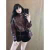 Áo da bomber nữ day rút cao cổ Đai cổ 5.637 - màu đen nâu đỏ, giảm giá 595k