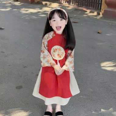 Áo dài cách tân cặp đôi bé trai bé gái - Áo nhung, chân váy/quần lụa 10-30kg, thiết kế hiện đại, chất liệu thoải mái, chỉ 198.000đ điểm nhấn lễ hội 3 Áo dài cách tân cặp đôi bé trai bé gái - Áo nhung, chân váy/quần lụa 10-30kg, thiết kế hiện đại, chất liệu thoải mái, chỉ 198.000đ điểm nhấn lễ hội 3