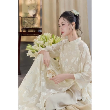 Áo dài cách tân DƯ HY cổ tàu 4 tà, vải lụa tơ hoa nổi, tay lỡ suông, kèm quần lụa - 185.220₫ 4