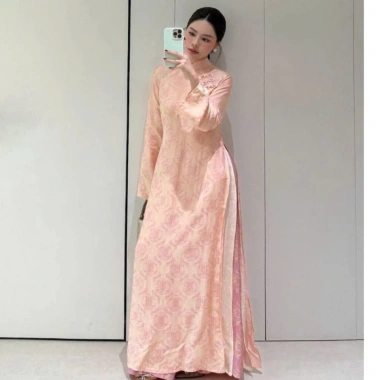 Áo dài cách tân gấm thị dơi 4 tà, vải gấm ong thọ, tay lỡ bắt mắt – Giá 660.000₫ 3