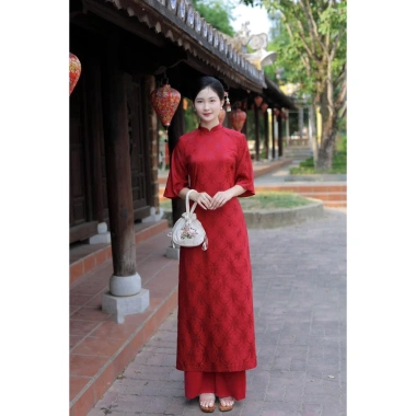 Áo dài cách tân Hami dáng suông, cổ trụ cao, tay lỡ loe, vải lụa gấm tơ họa tiết thọ rơi - giảm giá 260.000₫ đẹp sang đồ cưới lễ tết 2 Áo dài cách tân Hami dáng suông, cổ trụ cao, tay lỡ loe, vải lụa gấm tơ họa tiết thọ rơi - giảm giá 260.000₫ đẹp sang đồ cưới lễ tết 2