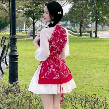 Áo dài cách tân hoa kèm chân váy ngắn xòe trẻ trung mặc Tết giảm giá 159k 5