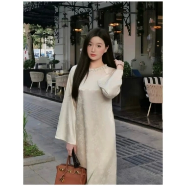Áo dài cách tân lụa hoa trúc cổ đinh đá Tết 2.026 Tâm Giao cho nữ - 254.999₫ 7 Áo dài cách tân lụa hoa trúc cổ đinh đá Tết 2.026 Tâm Giao cho nữ - 254.999₫ 7