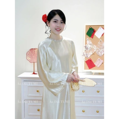 Áo dài cách tân lụa Ý cao cấp, cổ đính vòng ngọc sang trọng – Tết lễ hội chụp ảnh TUMI 271.200₫