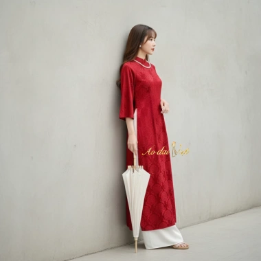 Áo dài cách tân nữ Tết 2.026 dáng suông gấm thọ dơi loại 1 cao cấp màu đỏ đô sang trọng giá 359.750 VND