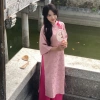 Áo dài cách tân nữ vải gấm thêu hoa nổi, thắt nơ cúc, kèm quần lụa xuông – Giá chỉ 277.000đ Adorable20ss AD11 2