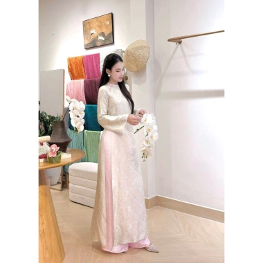 Áo dài cách tân suông thọ dơi cổ tròn tay dài - Giảm còn 620k, hot Tết 2.026