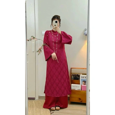 Áo dài cách tân Tết 2.026 DU MIÊN in vân 3D đính cúc đá hoa mai + quần lụa - Giá ưu đãi 289k 9