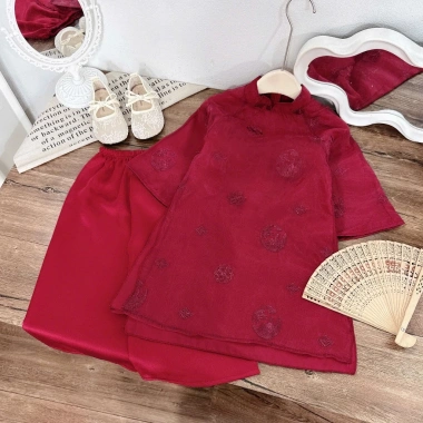 Áo dài cặp đôi mẹ & bé hoa đỏ 4 tà chất tơ lụa 10‑35kg – Chỉ 159.000₫