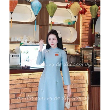 Áo dài cờ thêu quốc kỳ - màu trắng, xanh, hồng đỗ, giá ưu đãi 250.000₫ 6 Áo dài cờ thêu quốc kỳ - màu trắng, xanh, hồng đỗ, giá ưu đãi 250.000₫ 6