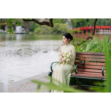Áo dài Dạ Nguyệt xanh cốm 4 tà dáng suông tay lỡ tơ crep chụp ảnh mùa thu, Tết