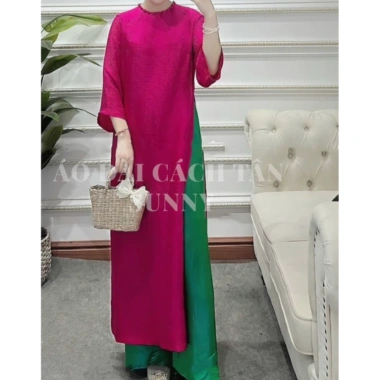 Áo dài dáng suông nữ gấm đỏ đô, cổ tròn, may sẵn xuông bầu dự tiệc lễ tết