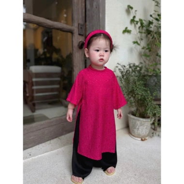 Áo dài đỏ cách tân cho bé gái Tết, form suông cổ tây, kèm mấn cài đầu - 229.000₫ 4