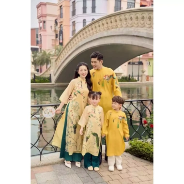 Áo Dài Gia Đình Maison Khang Đoàn Viên Vàng Độc Quyền - Thiết Kế Sang Trọng, Giảm 240k (Giá Gốc 307k)