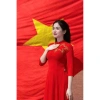 Áo dài lụa đỏ tươi thêu sao vàng vai áo - Dáng 2 tà tay dài, giảm còn 260k 3