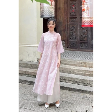 Áo dài lửng nữ - Thiết kế thanh lịch, giảm còn 480.000₫ (giá gốc 585.600₫)