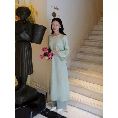 Áo Dài Như Ngọc Dáng Suông Cách Tân Lụa Gấm Cao Cấp – Sang Trọng, Thanh Lịch, BST Tết 2.026 3 Áo Dài Như Ngọc Dáng Suông Cách Tân Lụa Gấm Cao Cấp – Sang Trọng, Thanh Lịch, BST Tết 2.026 3