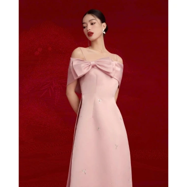 Áo dài nữ ôm hai dây trễ vai - 2 màu hồng đỏ nổi bật, kèm quần, giá chỉ 325.000đ, thiết kế tinh tế lễ hội, cho mọi dịp đặc biệt 7