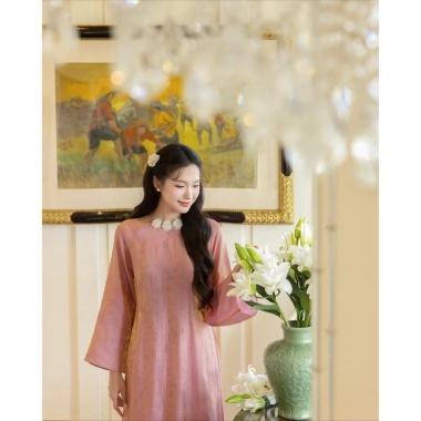 Áo Dài Tân Tết Như Duyên Tơ Óng Form Suông Thanh Lịch Cổ Đính Hoa - 300.000đ