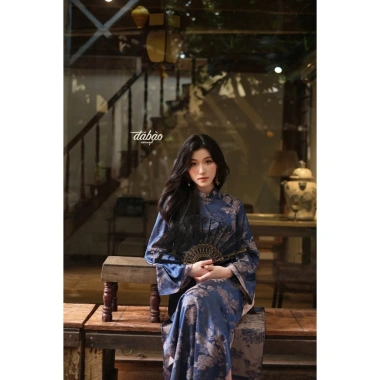 Áo dài Tết 2.026 Syn Bigsize nữ lụa gấm cao cấp, duyên dáng quý phái, giá 329k 8 Áo dài Tết 2.026 Syn Bigsize nữ lụa gấm cao cấp, duyên dáng quý phái, giá 329k 8
