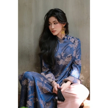 Áo dài Tết 2.026 Syn Bigsize nữ lụa gấm cao cấp, duyên dáng quý phái, giá 329k 9 Áo dài Tết 2.026 Syn Bigsize nữ lụa gấm cao cấp, duyên dáng quý phái, giá 329k 9