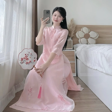 Áo Dài Tết Cách Tân Lụa Cao Cấp Thêu Hoa 3D Dáng Suông Sang Trọng Nữ Tính Dự Tiệc Giảm tới 22% 6