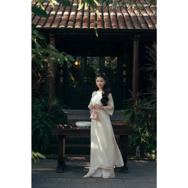 Áo dài tết dây tơ óng thanh lịch sang trọng mùa tết Calie AD035 1.036.000 VND