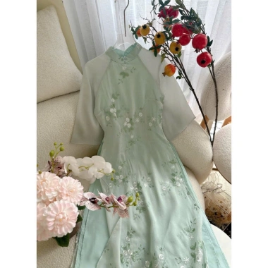 Áo dài Tết set tơ tấm ánh kim, thêu phối quần lụa 3 màu Y Hình - Haicogai 8 Áo dài Tết set tơ tấm ánh kim, thêu phối quần lụa 3 màu Y Hình - Haicogai 8