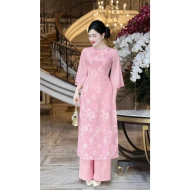 Áo dài tết thời trang nữ chất tơ thêu cổ tròn đính ngọc tay lỡ, quần lụa dài ống suông - Giá 186.240 VND giảm